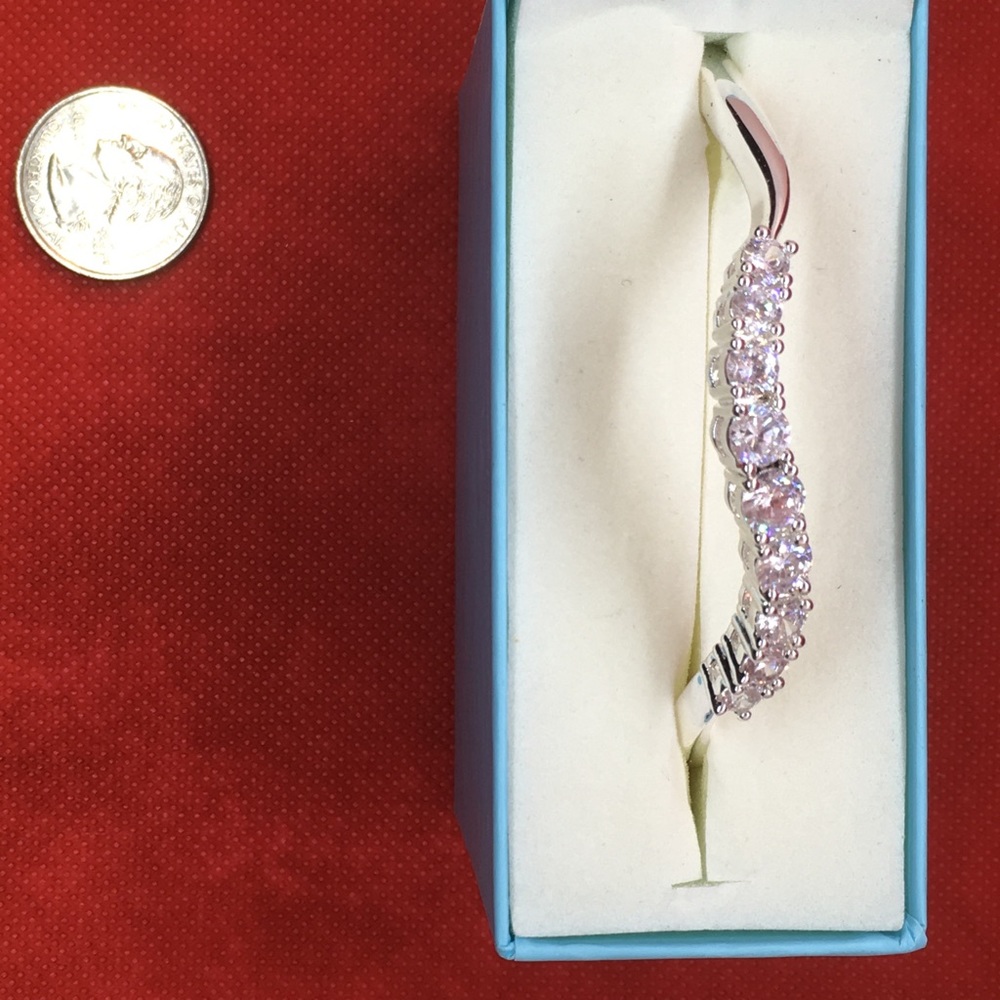 Avon DreamCZ stretch bangle - Picture 3 of 7